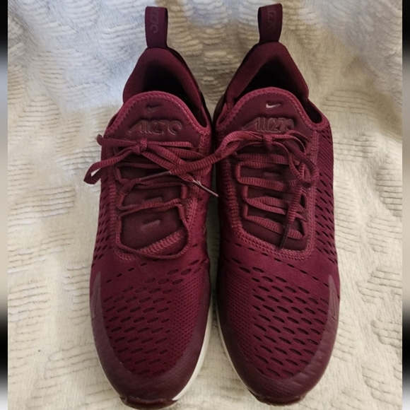 ❤️SOLD❤️ Nike Air Max 270 Bordeaux Wine - Picture 4 of 8